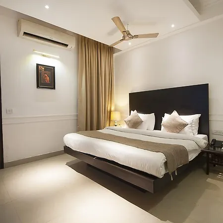 Airport Hotel De Aura Delhi Airport-2
