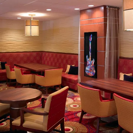 Wyndham Cleveland Airport-3