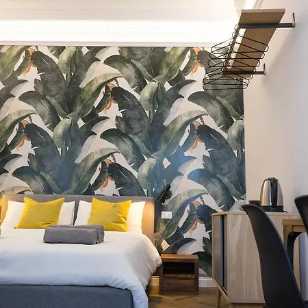 The Gallery 42 Guest House-3