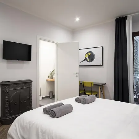 The Gallery 42 Guest House-2