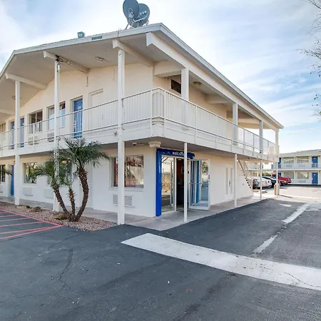 Motel 6-Phoenix, Az - East-2