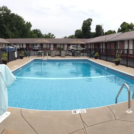 Moonlite Motel-2