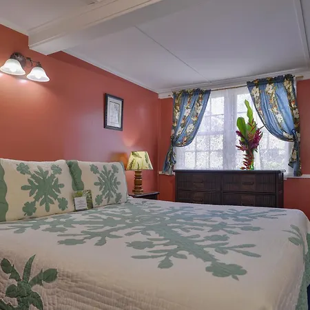 Wailuku Guesthouse-2