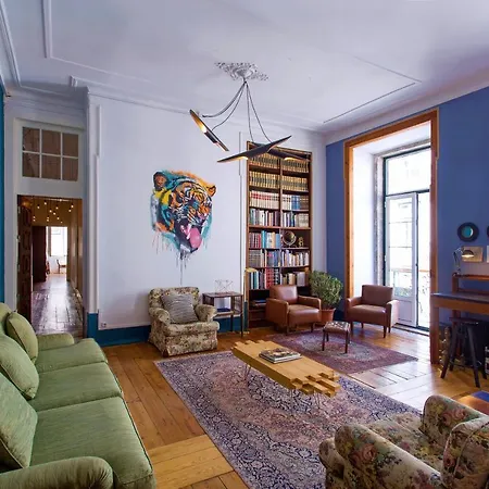 Lost Lisbon :: Chiado House-2
