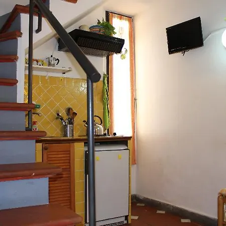 Max Apartments-3