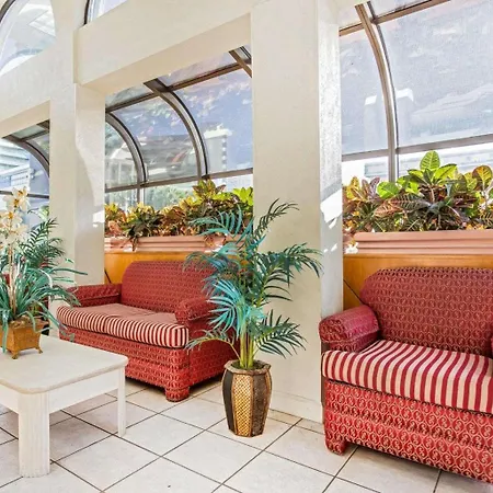Quality Inn & Suites Myrtle Beach-3