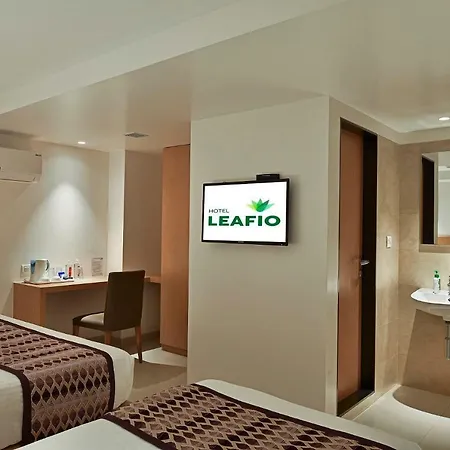 Hotel Leafio-Near Airport-3