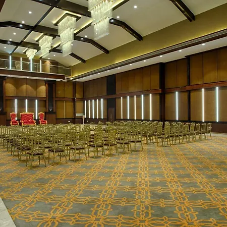 Four Vedas Hotel & Resort-2
