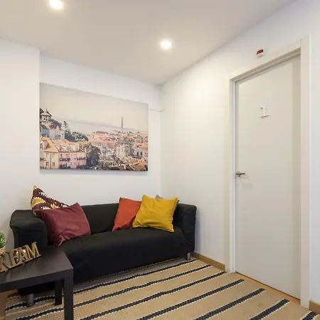Liberty Hostel Lisbon-3