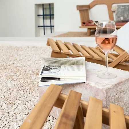 Archi-Pelago Alfama Design Suites Guesthouse-3