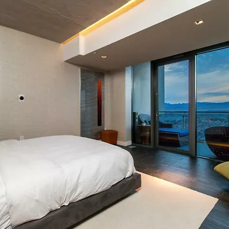 Romance Phenthouse At Palms Place-2