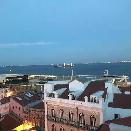 Alfama Guest House-2