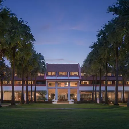 Le Meridien Angkor-2