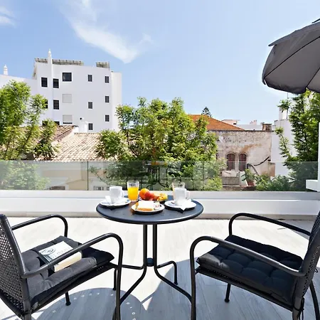 Faro Clara Suites-3