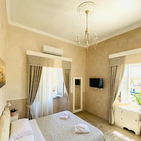 Domus Valadier B&B Guesthouse-2