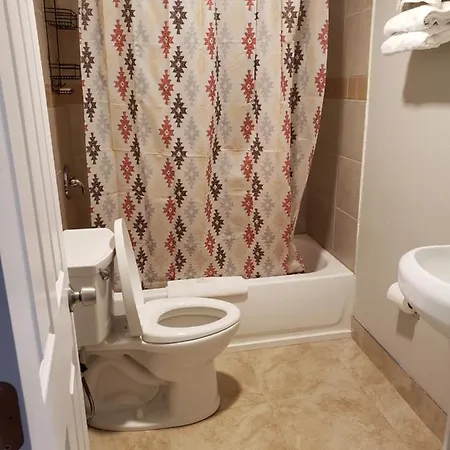 Parkrose Inn And Suites-3