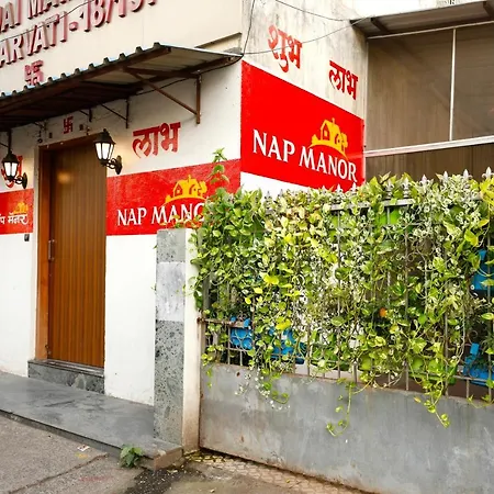 Nap Manor Hostels-3