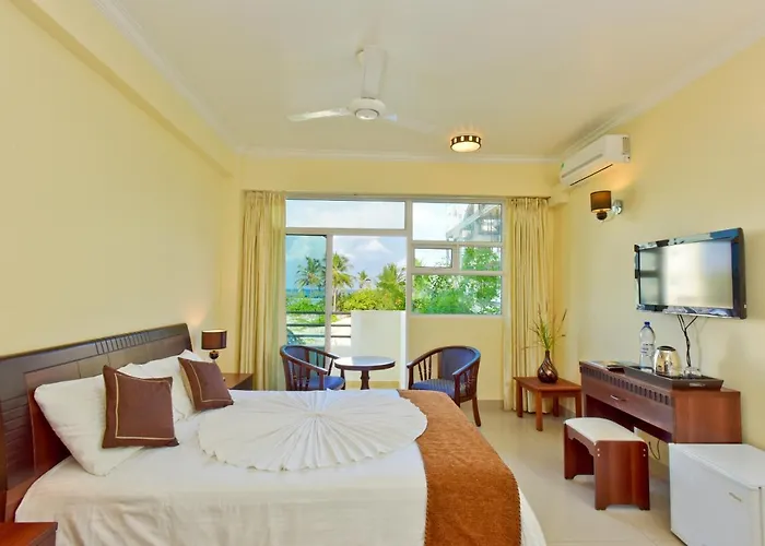 Crystal Beach Inn Male