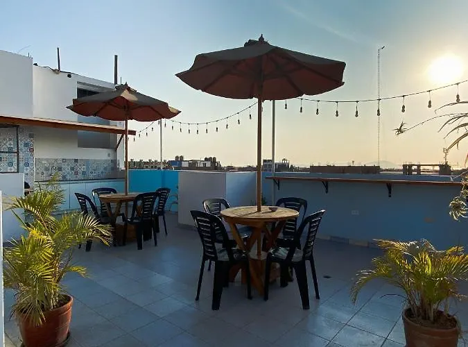 Tupac Lima Airport Hostel