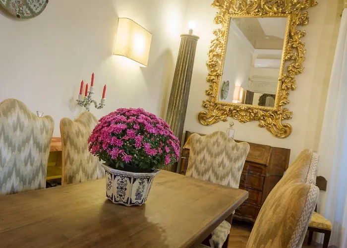 Villa Merlo Ner0 Florence