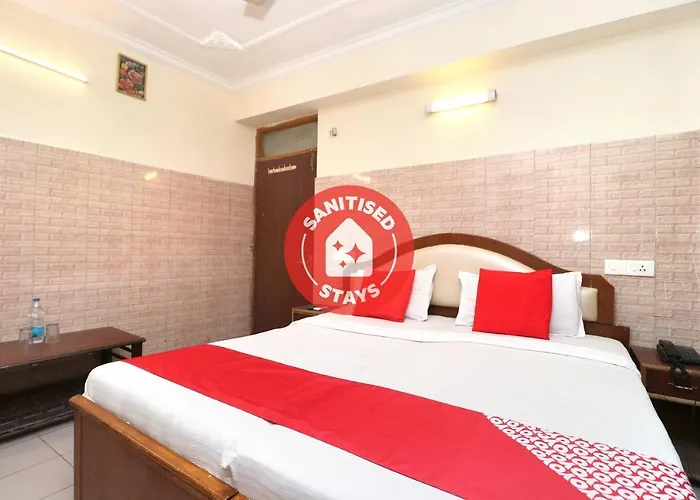 Oyo 38170 Hotel Grand Plaza Chandigarh