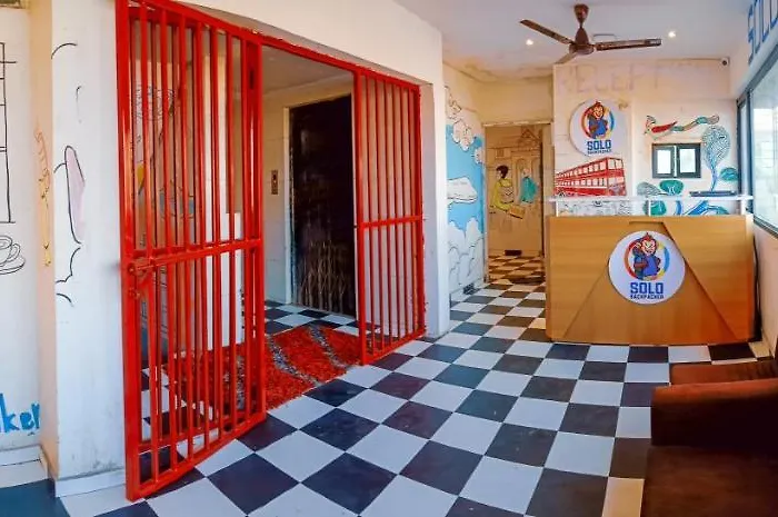 Solo Backpacker Hostel Mumbai