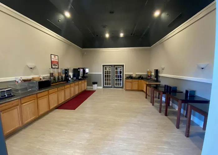 Dominion Inn And Suites Sandston