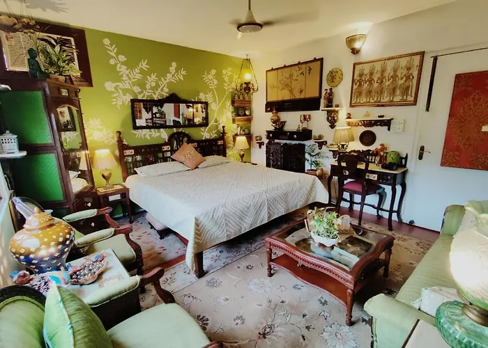 On The House - Bed And Breakfast New Delhi