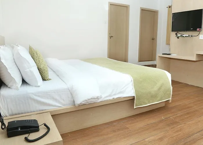 Hotel Rivera Rajkot
