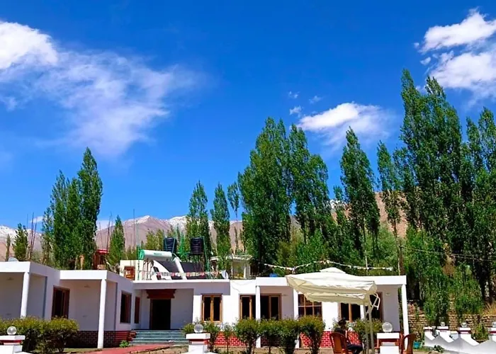 Ladakh Kingdom, Leh Hotel