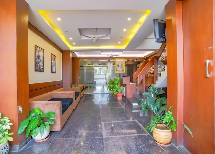 Fabhotel Grand Raj Indore