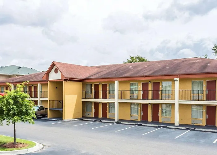 Econo Lodge Coliseum Charleston