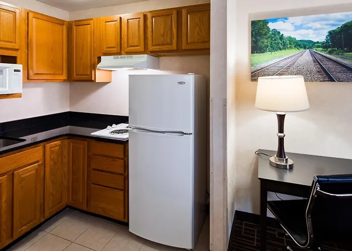 Hotels near Quad City Airport
