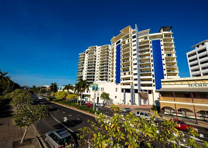 Jack And Newell Holiday Apartments Cairns
