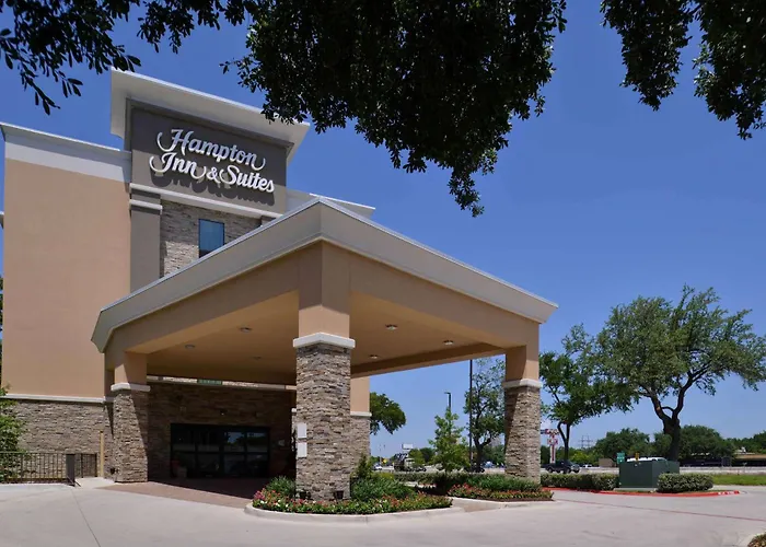 Hampton Inn & Suites Dallas Market Center