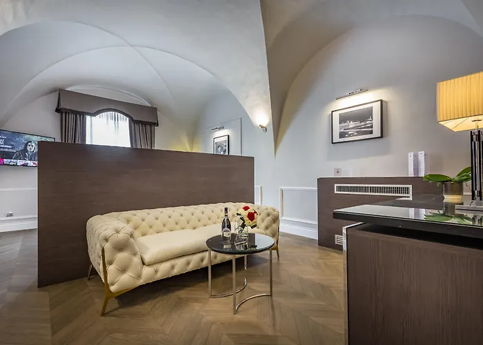 Palazzo Alfieri - Place Of Charme Florence