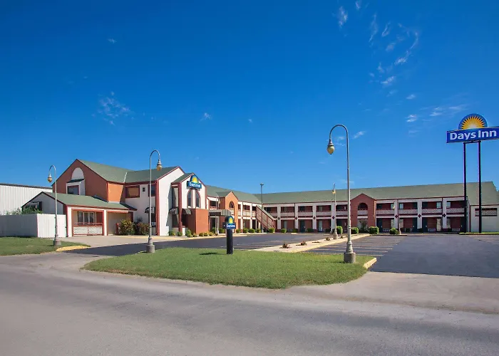 Days Inn By Wyndham Wichita West Near Airport
