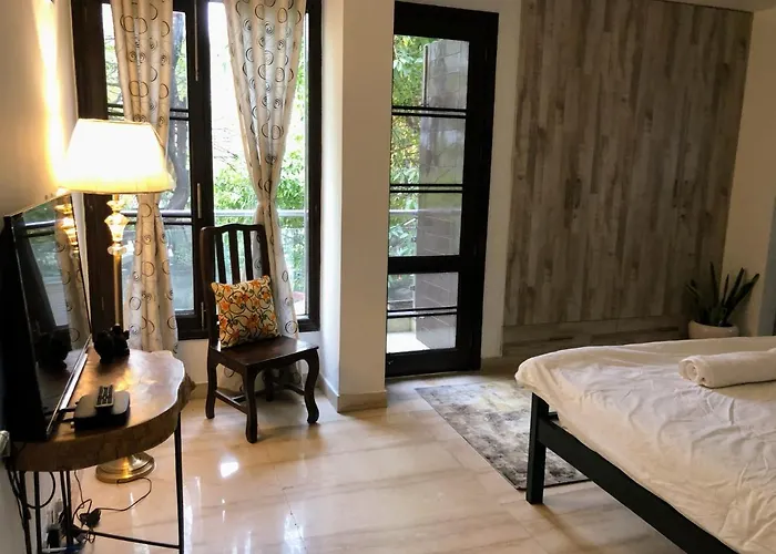 Avatar Living @Safdarjung Enclave Bed & Breakfast New Delhi