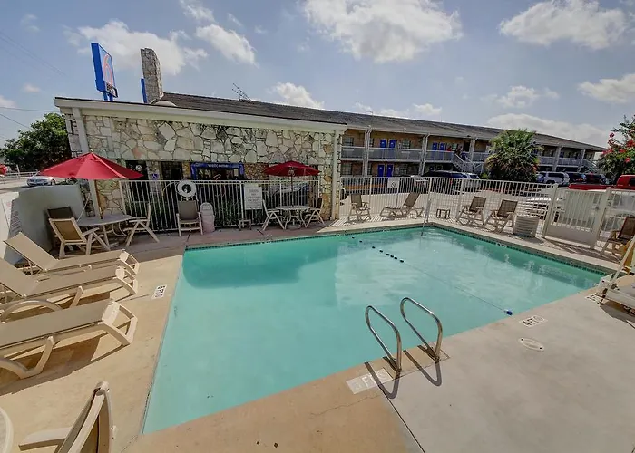 Motel 6-San Antonio, Tx - Northwest Medical Center