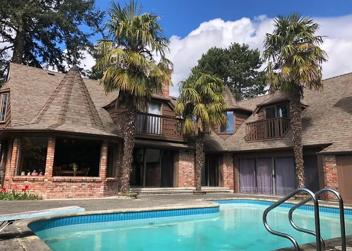 Jason House - Immaculate Suites In A Quiet Seaside Neighbourhood Near Uvic Victoria
