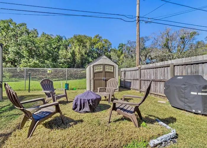 Perfect For Family Gatherings With A Heated Pool! - Clearwater'S Clear Choice