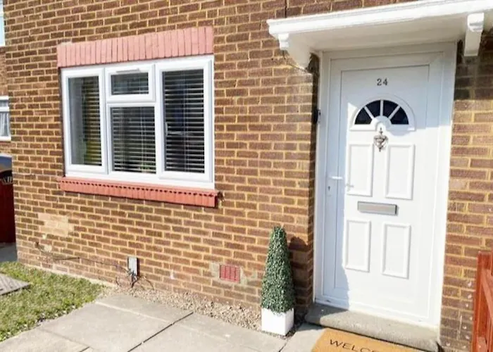 Bristol House Free Parking & Airport & M1 & Contractor Villa Luton 