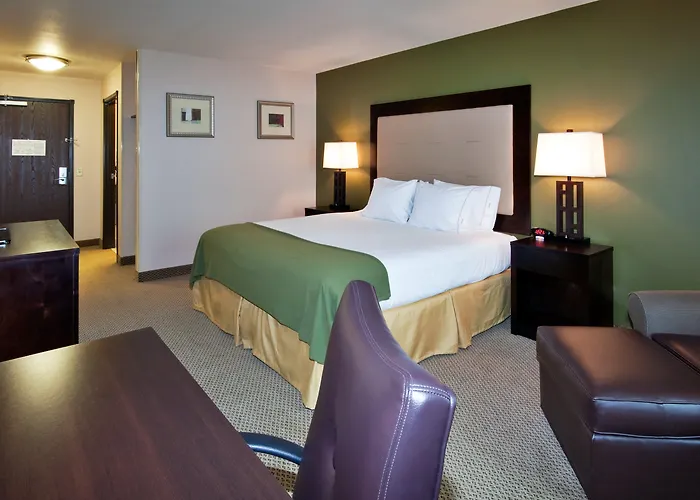 Holiday Inn Express & Suites Dewitt - Syracuse By Ihg East Syracuse