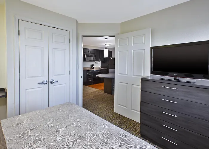 Candlewood Suites Indianapolis Airport By Ihg