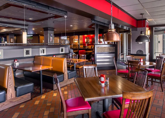 Crowne Plaza Hotel St. Louis Airport By Ihg Bridgeton