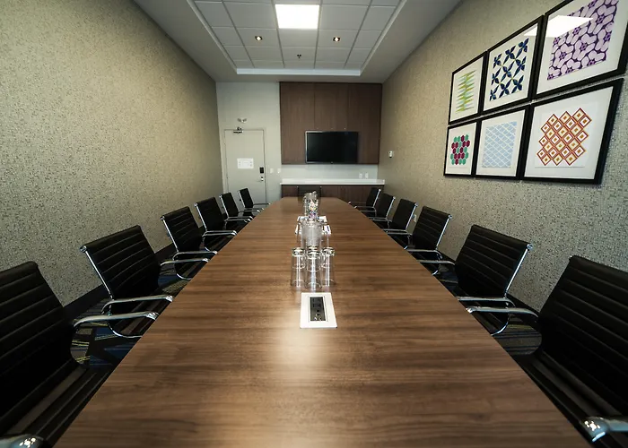 Holiday Inn Express & Suites - West Edmonton-Mall Area By Ihg