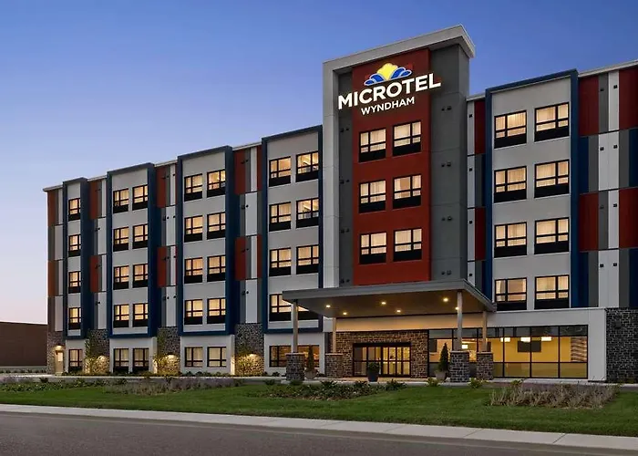 Microtel Montreal Airpt Dorval