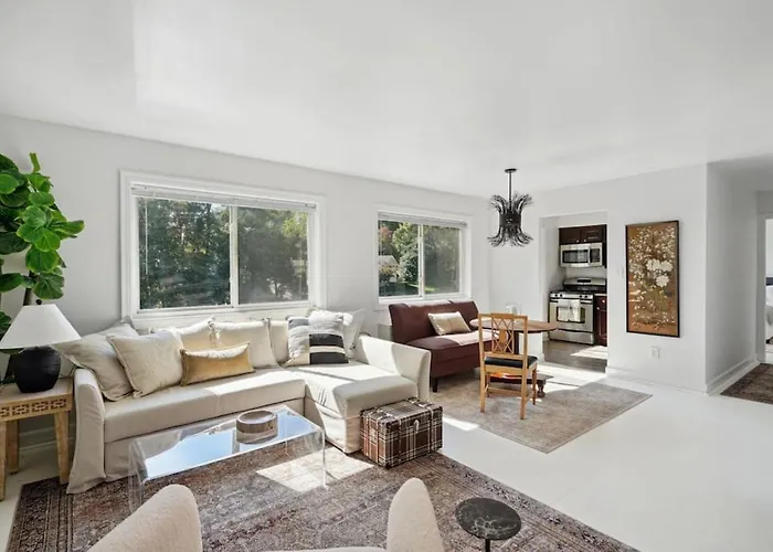 Boutique Flats On Fort Scott Drive -1Br Exec Suites, Free Parking Arlington