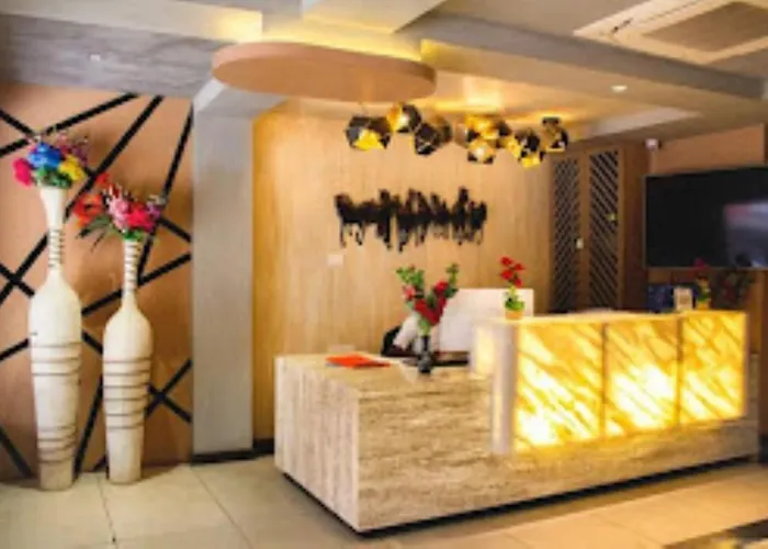 Hotel Raj Inn Bhubaneswar