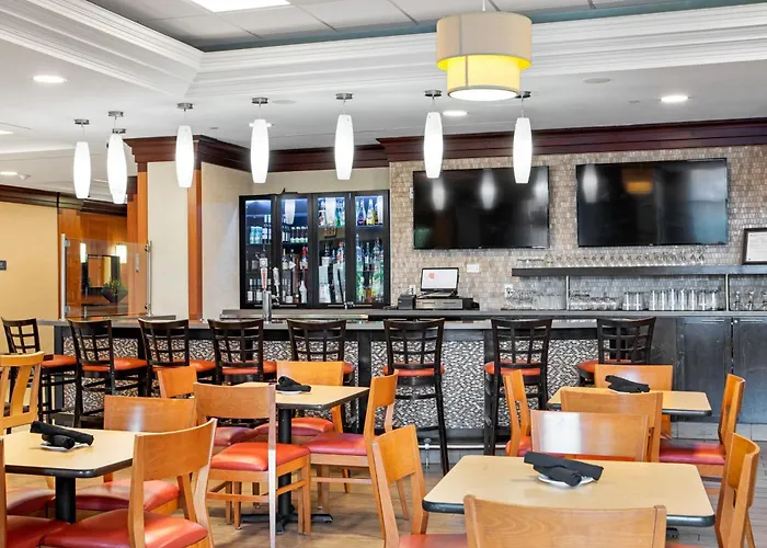 Fairfield Inn & Suites By Marriott Toronto Airport Mississauga